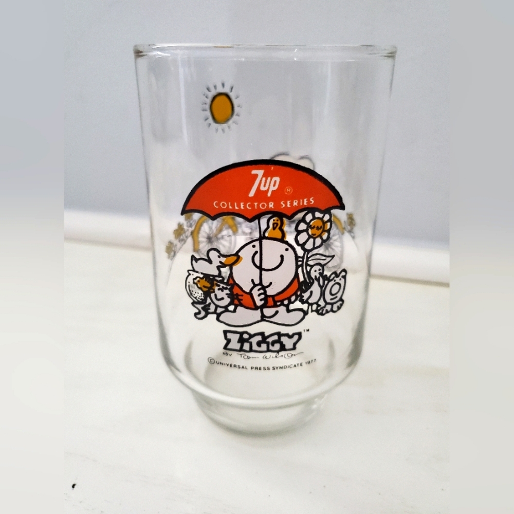 Ziggy Vintage Glass‎ "Here's to Good Friends" 7 Up Collection Series